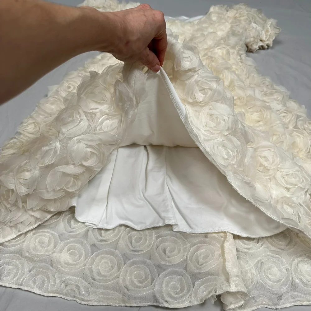 Girls Cream 3D Rosette Floral Special Occassion Dress Size 13Y Puff Sleeves